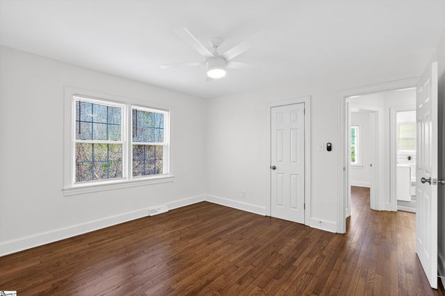 111 Oakleaf Drive, Spartanburg, SC 29301