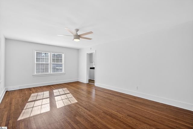 111 Oakleaf Drive, Spartanburg, SC 29301