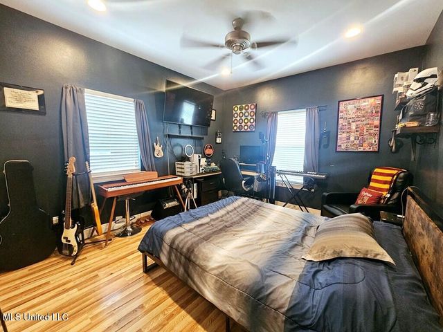 910 Old Spanish Trail, Waveland, MS 39576