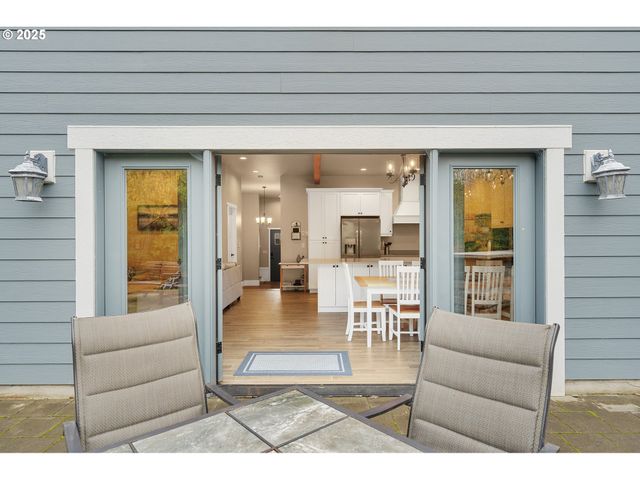 4380 SEQUOIA Loop, Tillamook, OR 97141