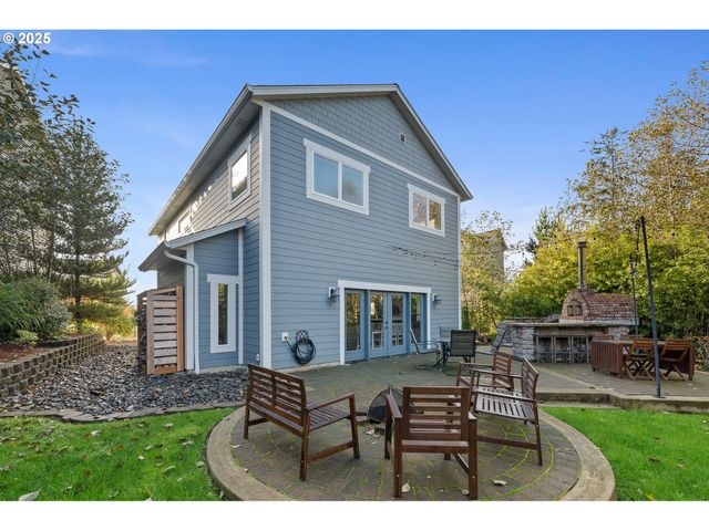 4380 SEQUOIA Loop, Tillamook, OR 97141