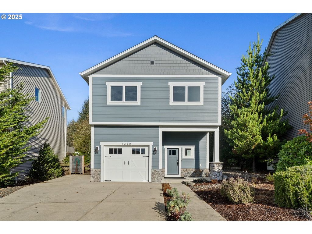 4380 SEQUOIA Loop, Tillamook, OR 97141