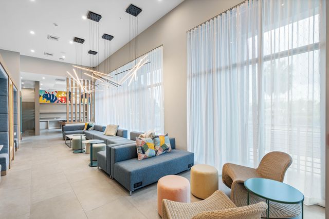 200 NE 1st Avenue 633, Pompano Beach, FL 33060