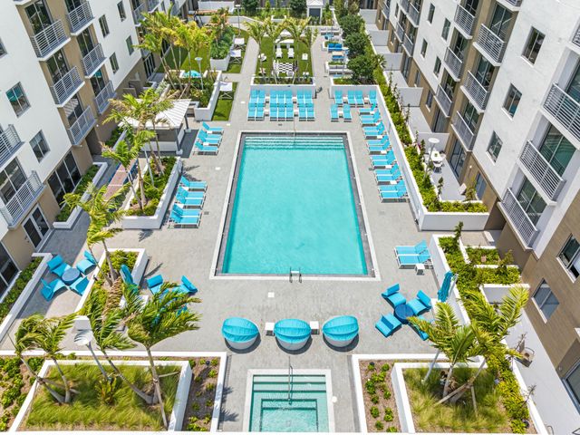 200 NE 1st Avenue 633, Pompano Beach, FL 33060