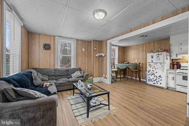 408 S QUEEN ST, Littlestown, PA 17340