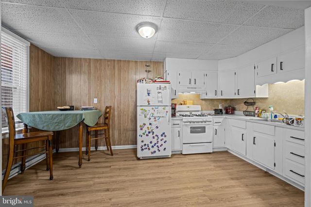 408 S QUEEN ST, Littlestown, PA 17340