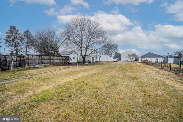 408 S QUEEN ST, Littlestown, PA 17340