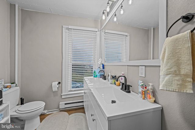 408 S QUEEN ST, Littlestown, PA 17340