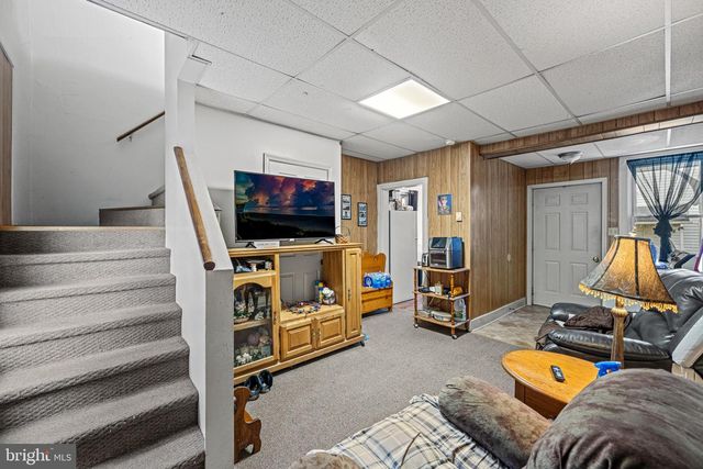 408 S QUEEN ST, Littlestown, PA 17340