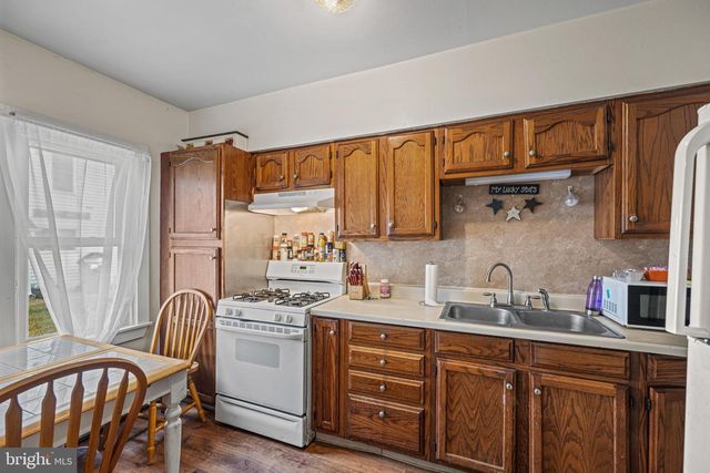 408 S QUEEN ST, Littlestown, PA 17340