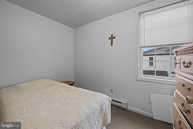 408 S QUEEN ST, Littlestown, PA 17340