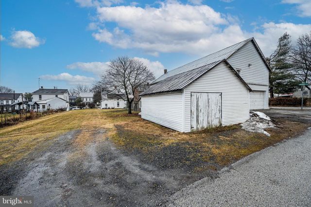 408 S QUEEN ST, Littlestown, PA 17340