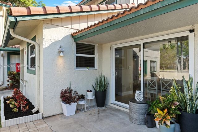 4119 Coral Springs Dr C6, Coral Springs, FL 33065