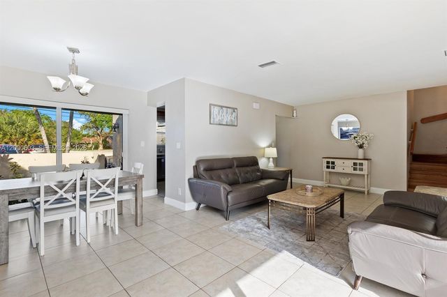 4119 Coral Springs Dr C6, Coral Springs, FL 33065