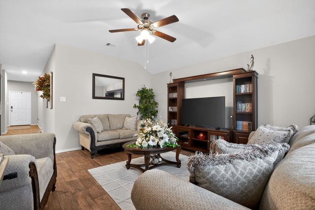 12324 New River Trail, Conroe, TX 77384