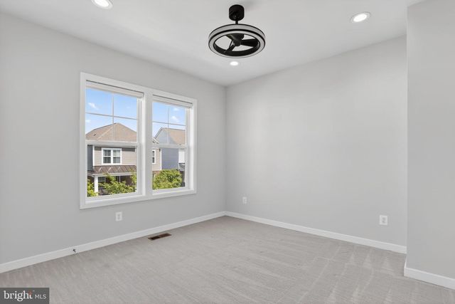 41961 BLAIR WOODS DR, Brambleton, VA 20148