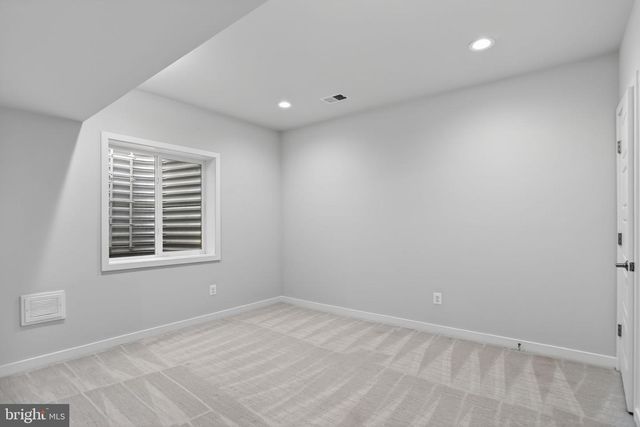 41961 BLAIR WOODS DR, Brambleton, VA 20148