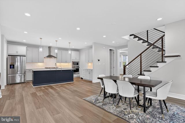 41961 BLAIR WOODS DR, Brambleton, VA 20148