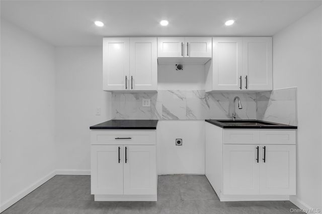 931 E 232nd Street, Bronx, NY 10466