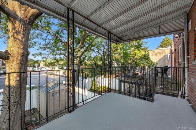 931 E 232nd Street, Bronx, NY 10466