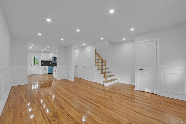931 E 232nd Street, Bronx, NY 10466