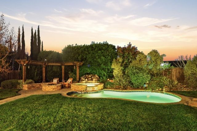 50 Tilton Avenue, Morgan Hill, CA 95037