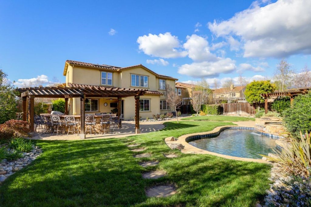 50 Tilton Avenue, Morgan Hill, CA 95037