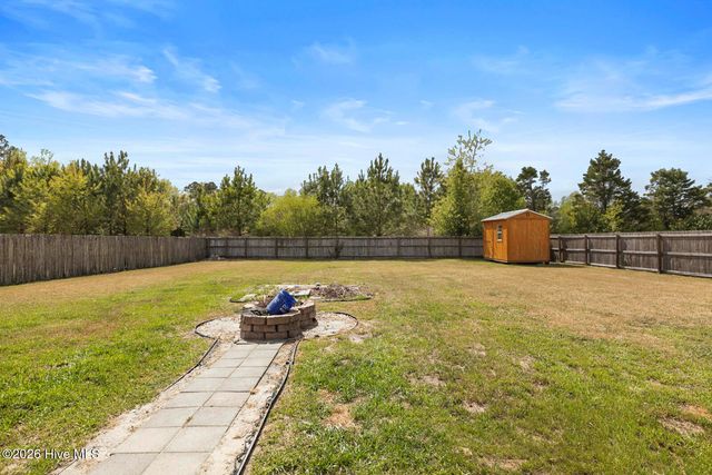 120 Eagle Ridge Drive, Beulaville, NC 28518