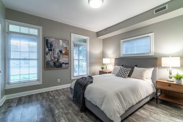 807 W Washington Boulevard, Fort Wayne, IN 46802