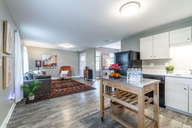 807 W Washington Boulevard, Fort Wayne, IN 46802