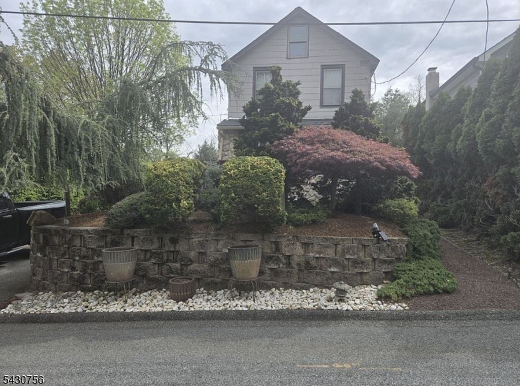 4 Montville Ave, Montville Twp., NJ 07045