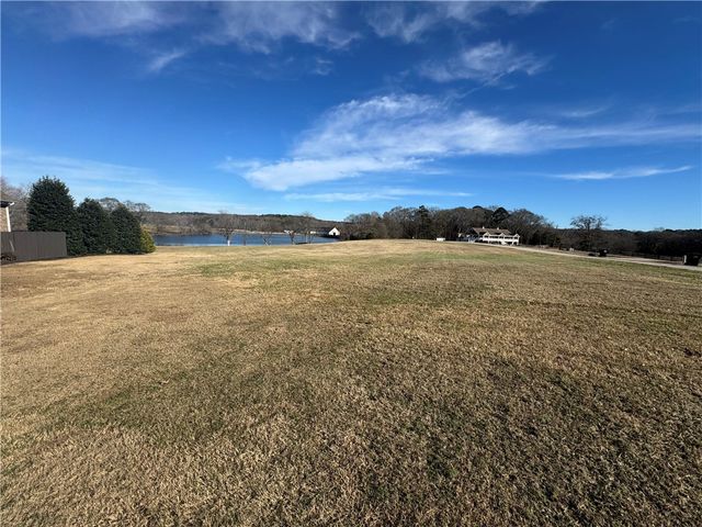 1017 Omega Farms Lane, Williamston, SC 29697