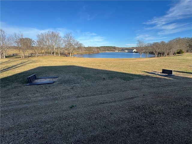 1017 Omega Farms Lane, Williamston, SC 29697