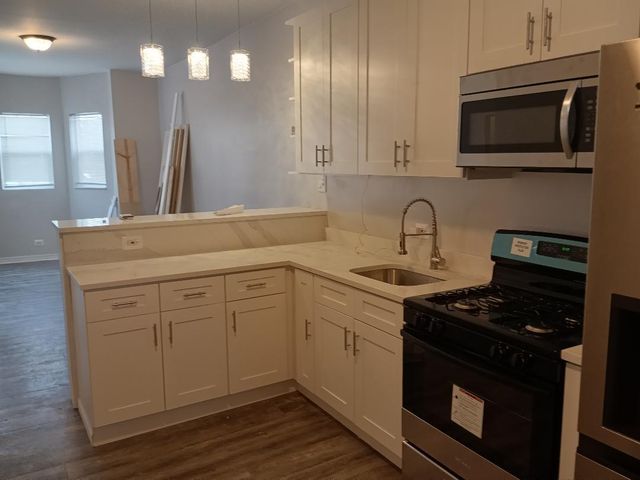 442 N HARDING Avenue, Chicago, IL 60624