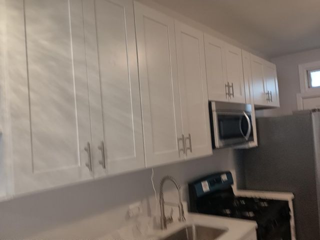 442 N HARDING Avenue, Chicago, IL 60624