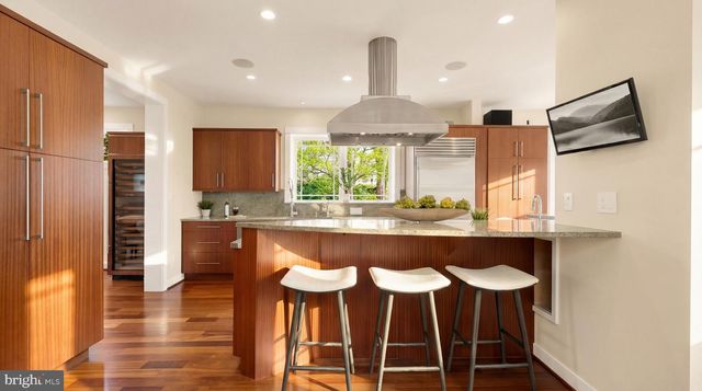 4114 EMERY PL NW, Washington, DC 20016