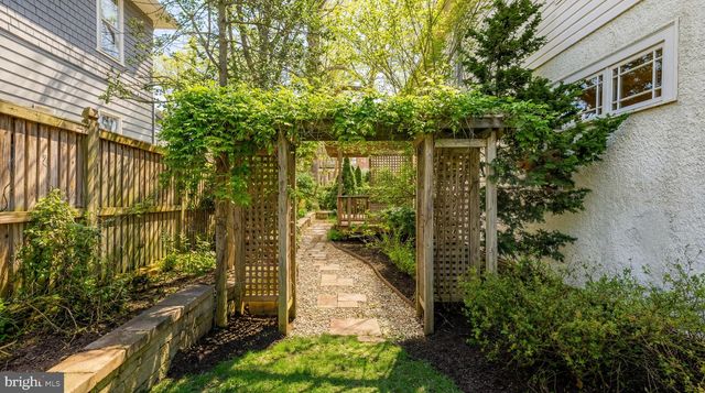 4114 EMERY PL NW, Washington, DC 20016