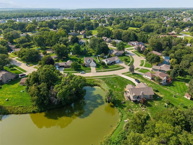 1319 NW 72nd Avenue, Ankeny, IA 50023