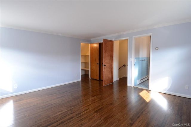 4 Knollwood Road, Eastchester, NY 10709