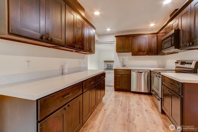 2618 30th Avenue E, Tacoma, WA 98443