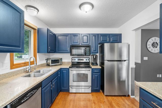 6542 Black Duck Drive S, Lino Lakes, MN 55014
