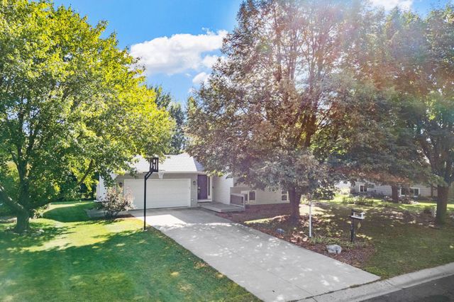 6542 Black Duck Drive S, Lino Lakes, MN 55014