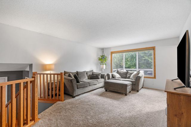 6542 Black Duck Drive S, Lino Lakes, MN 55014