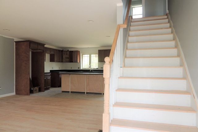 1289 Bay St, Springfield, MA 01109