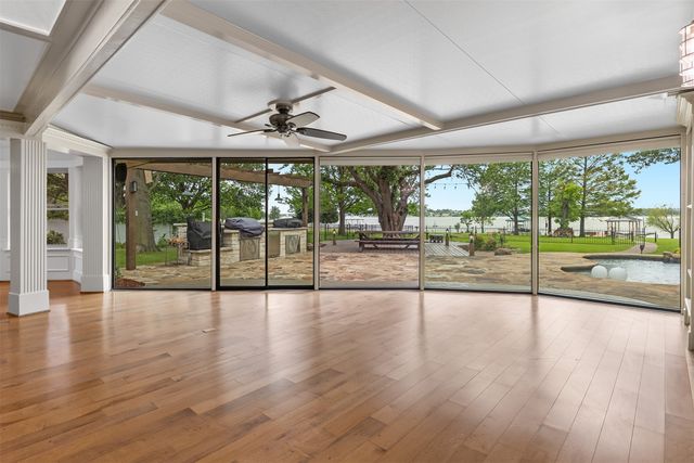 14 Victoria Drive, Rowlett, TX 75088
