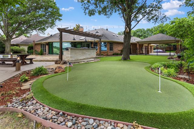 14 Victoria Drive, Rowlett, TX 75088