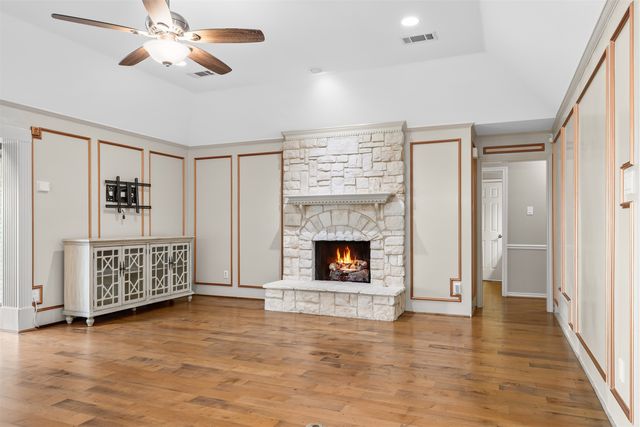 14 Victoria Drive, Rowlett, TX 75088