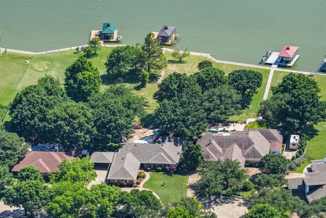 14 Victoria Drive, Rowlett, TX 75088