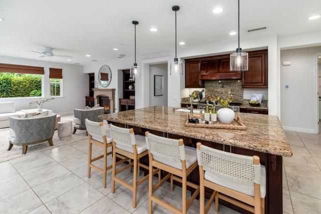 548 Quail Pointe Lane, Encinitas, CA 92024