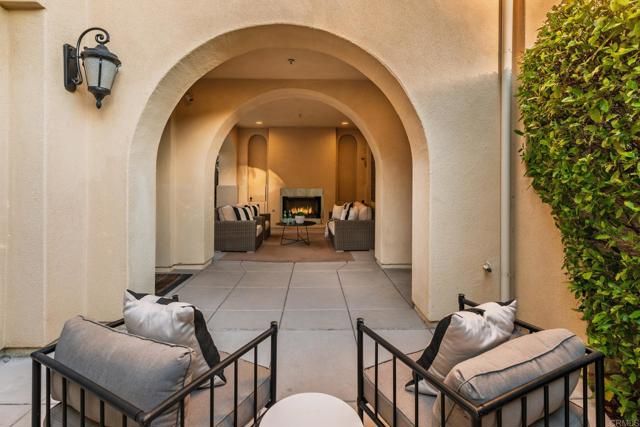 548 Quail Pointe Lane, Encinitas, CA 92024